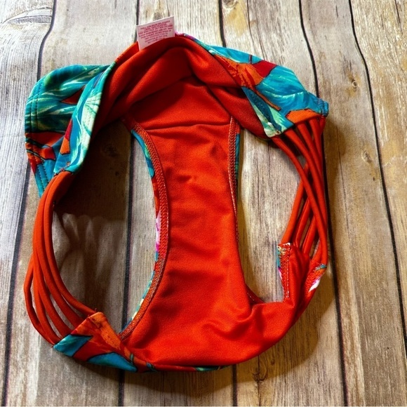 Xhilaration Swim Small Women's Bikini Bottoms Bathing Suit Swimsuit Red Tropical - Picture 8 of 9